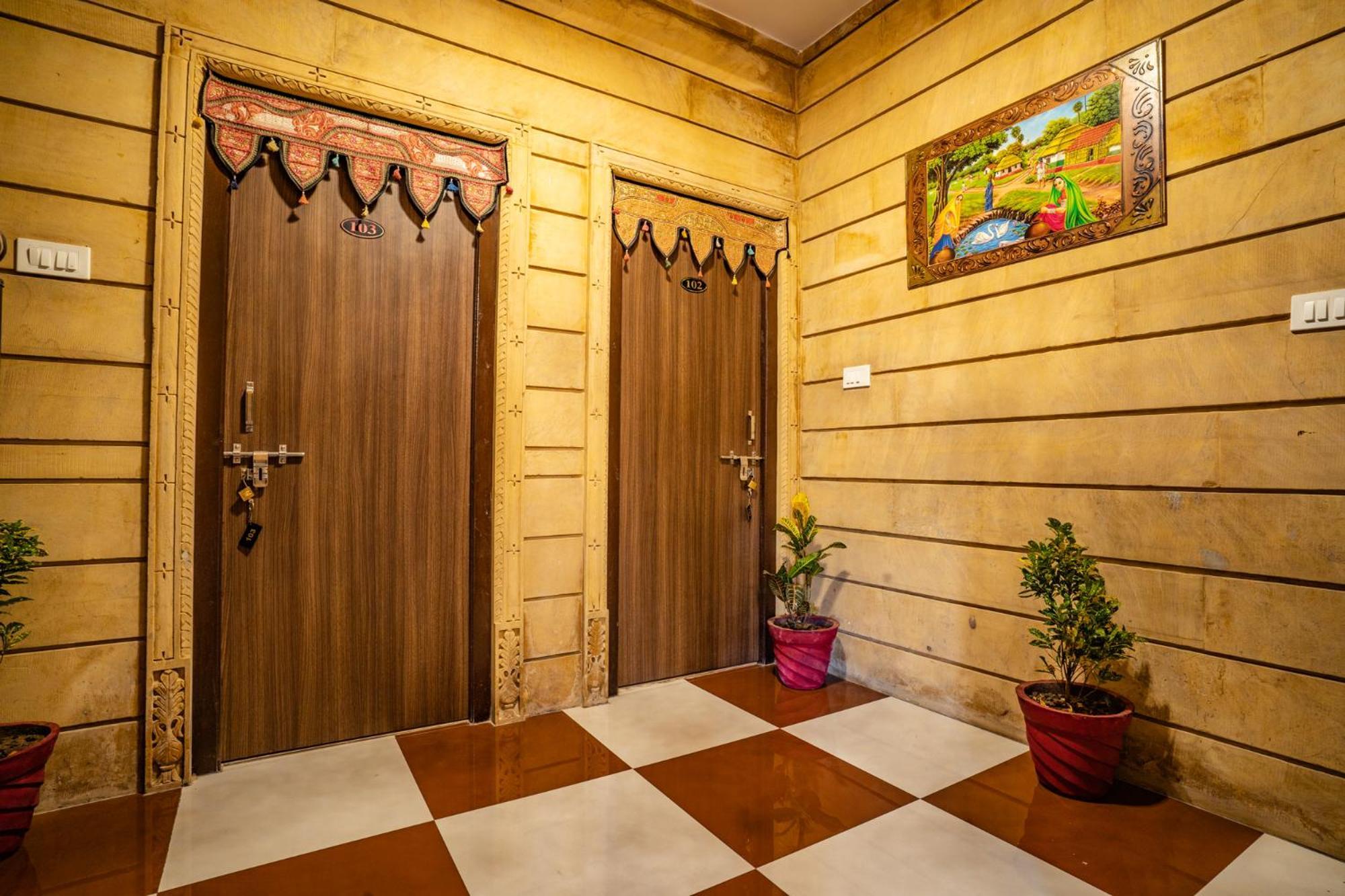 Hotel Relax Inn Jaisalmer Esterno foto